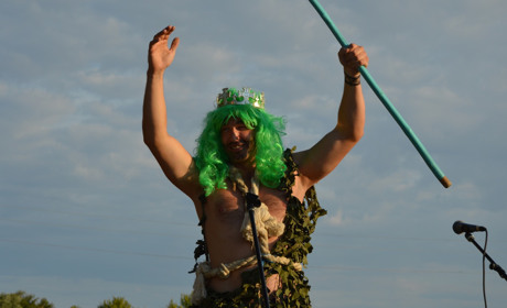 Дефіле, купальське вогнище, гавайські розваги: як розважалися сватівчани на Івана Купала (відео)