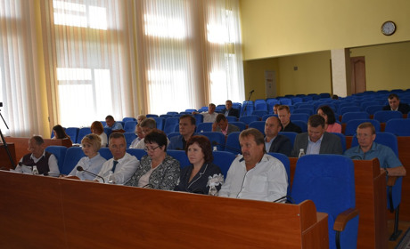 Засідання міськвиконкому: розірвали договір й говорили про полігон