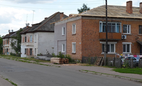У Корюківці ОСББ «Затишок» замінило покрівлю на будинку № 2 по вулиці Слов’янській