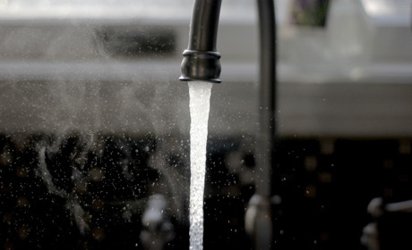 Кінець "водомору" в Новгородському: воду поки що треба кип'ятити