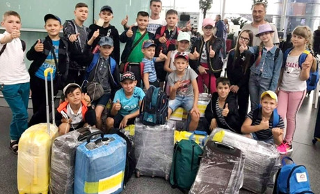 Діти Попаснянського району відправились на відпочинок у Грецію