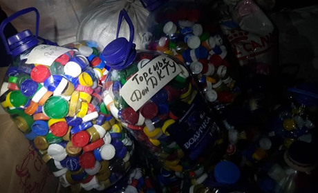 Пластикова допомога: як торечани долучались до благодійної акції