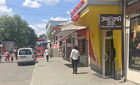 Одну из главных улиц Измаила очистили от стихийной торговли 