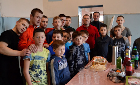 Приходь на відкриття школи греко-римської боротьби у Волновасі