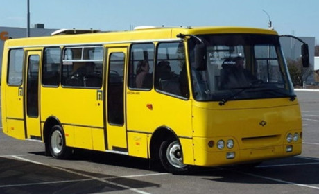 Калушан з трьох вулиць везтимуть на дільниці автобусами. Графік руху