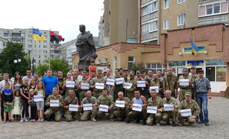 Флешмоб від калуських учасників АТО: "Я - Віталій Марків"