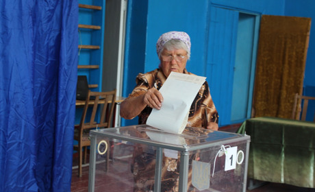 Як триває голосування за кандидатів в Парламент України в Троїцькому районі