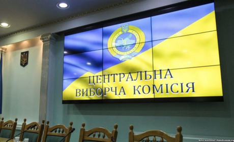Лідирує Костюк: ЦВК опрацювала 25 % електронних протоколів на 65-му окрузі