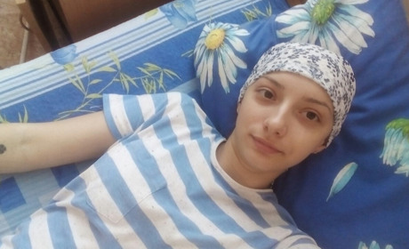 Дівчина з Торецька потребує допомоги, щоб побороти рак