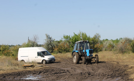 Внаслідок зливи автомобілі застрягли біля дороги Гуляйполе-Пологи