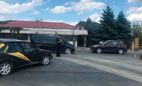 У Мамаївцях зіткнулися два легковики, водії отримали травми