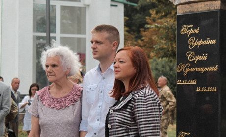 У Чорткові відкрили пам'ятник генерал-майору Сергію Кульчицькому і меморіал слави Героям Чортківщини