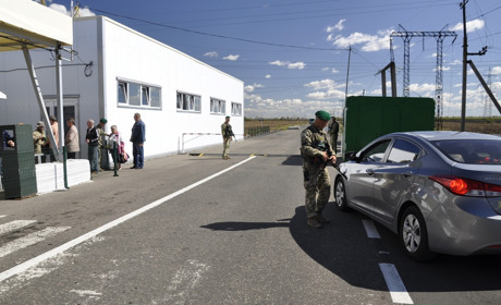 Більше мільйона українців перетнули лінію розмежування на Донбасі