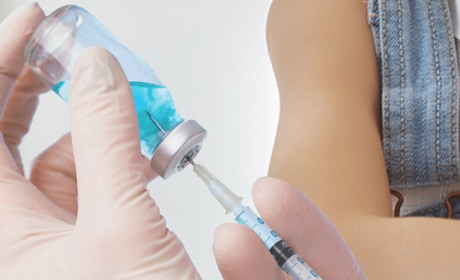 Без яких щеплень не пустять до школи і які вакцини є у Гуляйполі