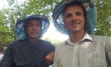 У родині Демчуків вісім дітей, 25 онуків і 350 бджолосімей