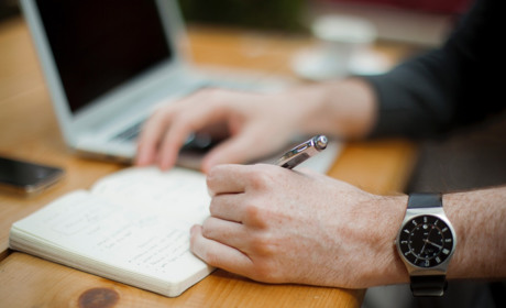 "Е-ПЕНСІЯ" у Торецьку: як отримати пенсійне посвідчення, не виходячи з дому  