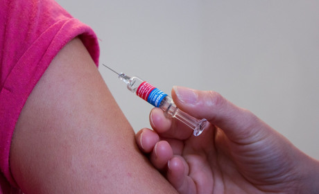 Невакциновані діти зможуть навчатися дистанційно або індивідуально