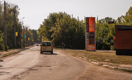 В Новгородському відремонтують вулицю, де живуть батьки колишнього нардепа