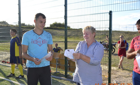 У Воєводському відкрили новий спортивний майданчик