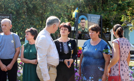 У Мені вшанували пам‘ять трьох воїнів АТО