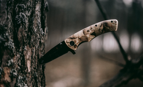 Торецька поліція затримала чоловіка, що намагався вбити знайомого