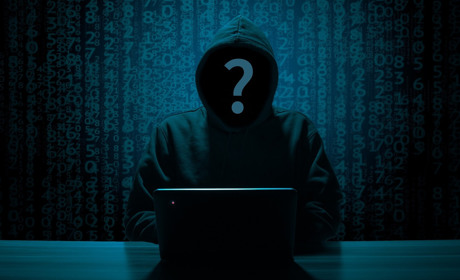 Заробила одну тисячу — втратила сімнадцять. Історія заробітку в інтернеті