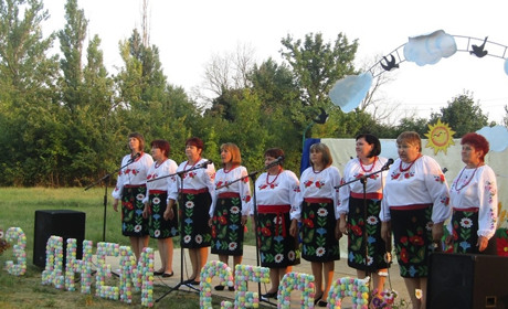 Бабичівські панянки  до Дня села підготували концерт