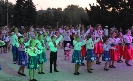 Вперше троїчани відзначили День Незалежності України "живим салютом" 