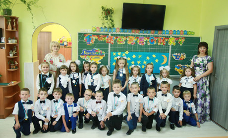Для школярів Кіцманщини пролунав перший дзвоник — фотодобірка