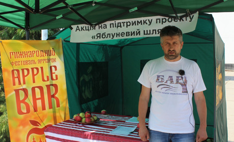 В Барі міський голова оголосив акцію в підтримку проекту «Яблуневого шляху» та почав голодування