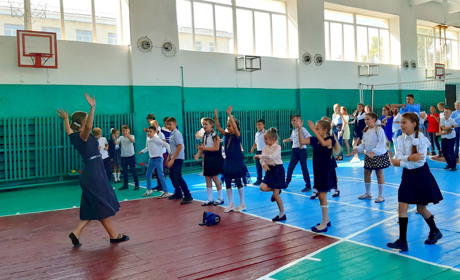 У «Лідері» в перший навчальний день провели квест. Чи зможе він замінити уроки в День знань?