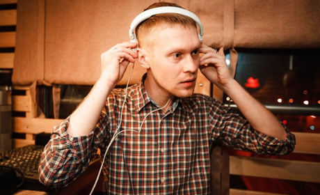 Діджей з Курахового Den Never назвав найстрашніші пісні для дискотек