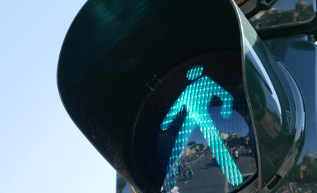 На небезпечному перехресті Добропілля знов запрацюють пішохідні світлофори