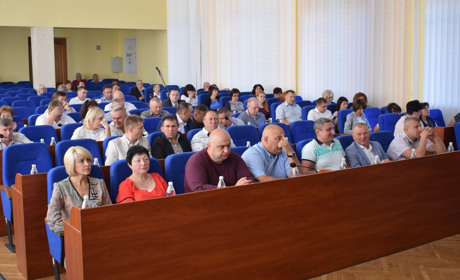 Звіт знову перенесли і хочуть припинити повноваження Весельського: як розпочалася сесія міськради