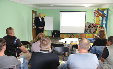 Податковий консультант навчав підприємців вести бізнес-документи