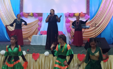 У Торецьку вперше відбувся концерт ансамблю «Романе Чергене». Розповідаємо про них більше