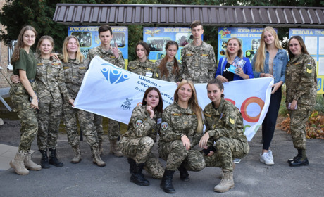 Британка Ліза Вернон допомагала ліцеїстам вивчати англійську мову