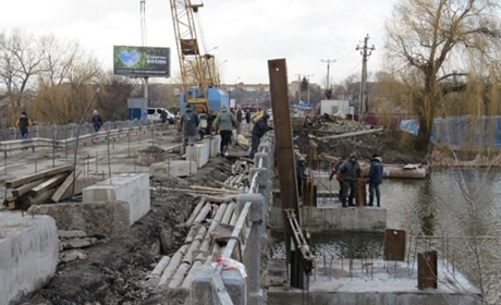 Оптимістичні прогнози: чи відкриють міст у листопаді