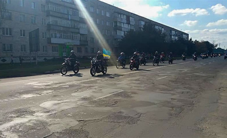 Закриття мотосезону-2019. Конотопські байкери проїхали колоною вулицями міста
