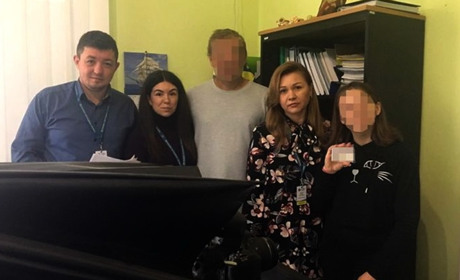 Дівчинку-підлітка з Кіцманського району усиновили жителі штату Техас США