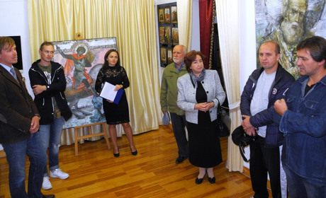 На виставку іконопису зібралася творча інтелігенція Переяслава