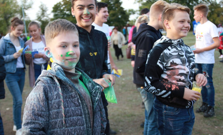 Малеча в кадрі: щасливі посмішки  дітлахів  «Українського Нью-Йорка»