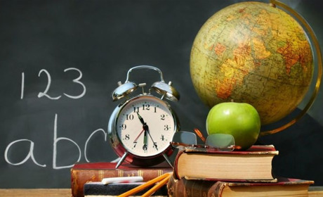 Білопільські школярі привітали своїх педагогів