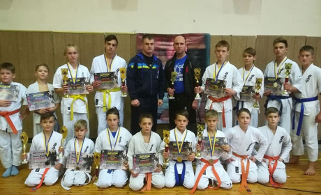 Скільки медалей привезли каратисти Первомайська з чемпіонату України 