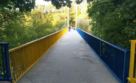 "Я почув удар об воду і дитячий плач": що розповів студент-рятівник про подію на пішохідному