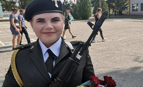 Золотоніська дівчина з творчою натурою обрала військову спеціальність: ремонтуватиме бронетехніку