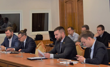 Перший місяць Зе-нардепа Володимира Іванова у Верховній Раді: робота в “турборежимі”