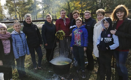 Хто варив юшку, а хто – куліш: як у Гадяцькому міському ліцеї №4 відзначали  День козацтва
