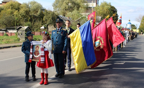 Козаки з усієї України побували в Лужанах на Великій раді