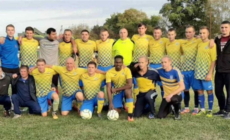 Першість району: чемпіон визначився достроково, боротьба за «срібло» триває